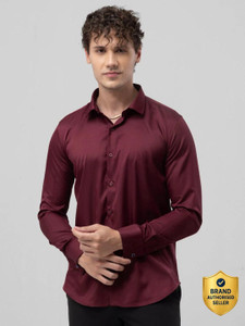 Snitch Men Solid Casual Maroon Shirt