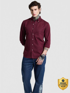 Snitch Men Solid Casual Maroon Shirt
