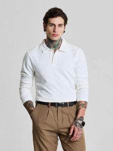 Snitch Solid Men Polo Neck White T-Shirt