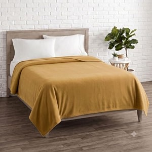 soft fleece blanket for double bed mild winter traveling blanket warm bedsheets all seasons blanket micro mink  lightweight double bed blanket for home 220220 cm beige
