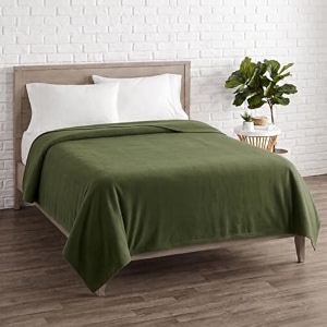 soft fleece blanket for double bed mild winter traveling blanket warm bedsheets all seasons blanket micro mink  lightweight double bed blanket for home 220220 cm green