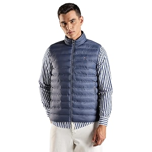 Solid nylon regular fit jacket
