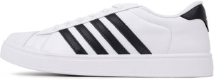 Sparx SM 323 Stylish Comfortable