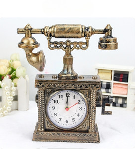 spiaty analog bronze clock