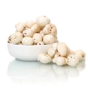 spicyculture premium medium size phool makhana 500 gm  fox nutslotus seeds  natural amp crunchy makhana fit for fasting  high protein amp rich in fiber