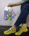Sting Bee Women Checkered Low Cut