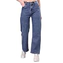 Straight-fit Jeans for Women are a Versatile