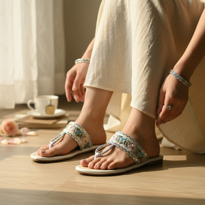 stree shine Women Flats