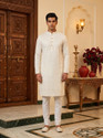 StyleVault Men Embroidered Straight Kurta