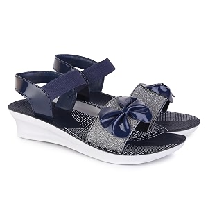 Stylish and Comfortable Sandals with Bow Detail