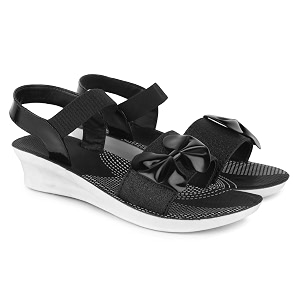 Stylish and Comfortable Sandals with Bow Detail