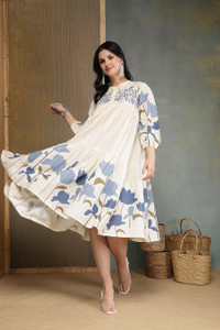 Stylum Women Tiered Blue White Knee Length