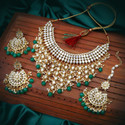 Sukkhi Alloy Gold-plated Green, Gold Jewellery Set