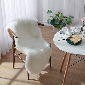 Tangsoo 2x4 White Faux Fur Sheepskin RugsFuzzy