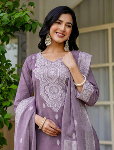 Tasrika Embellished Woven Kurta Trouser Pant