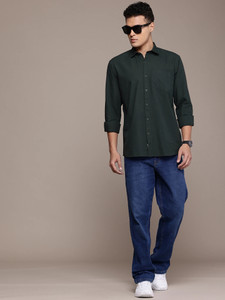 TIGER SNAKE Men Solid Formal Green Shirt