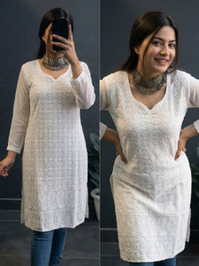 TRANDTIDE Women Solid Straight Kurta