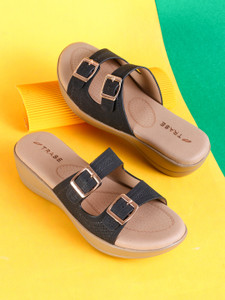 trase women wedges