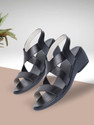 TRASE Women Wedges