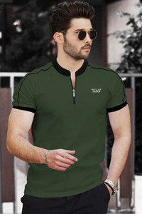 TRIPR Solid Men Henley Neck Dark Green
