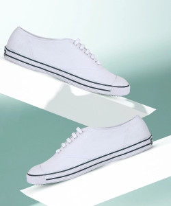 Tuff Tuff Tennis School Shoe For Men