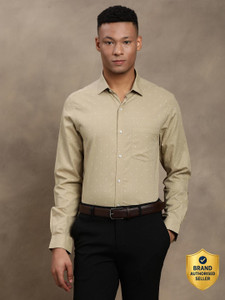 TURTLE Men Printed Formal Brown Shirt
