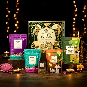 Two Brothers India Farms The Annadata Diwali Gift Hamper | Khapli Mathri Sticks, Khapli Shankarpali, Banana Chips, Spiced Jaggery Bites & Playing Card
