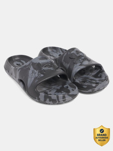 UNDER ARMOUR Men Locker V Camo Slippers