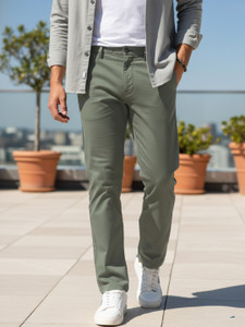 Urbano Fashion Straight Fit Men Green Trousers