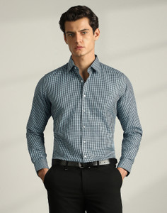 VAN HEUSEN Men Checkered Formal Blue Shirt