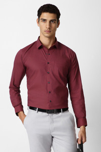 VAN HEUSEN Men Solid Formal Maroon Shirt
