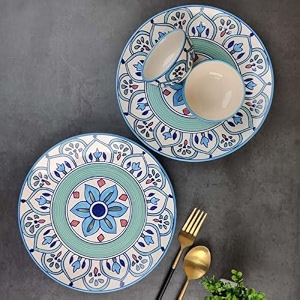 vareesha the royal crown blue ceramic 10 piece dinner set - 4 plates 4 veg bowls 2 serving bowls microwave and dishwasher safebone ash free