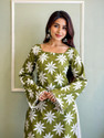 VASTRIYA Women Floral Print Straight Kurta