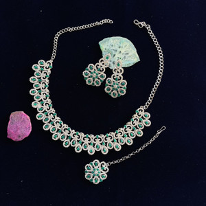 vatsalya creation alloy gold-plated green jewel set pack of 1