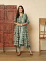 VBUYZ Women Kurta Pant Dupatta Set