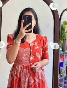 VCJ Women Floral Print Flared Kurta