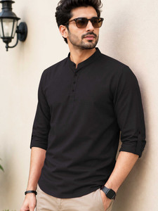 VeBNoR Men Solid Casual Black Shirt