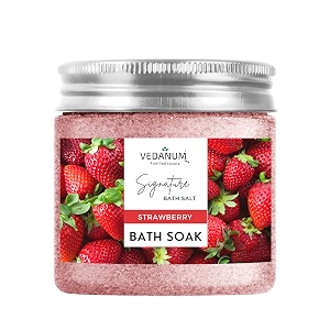 vedanum premium aromatic strawberry bath salt for skin nourishment relaxing foot massage pain relief and aromatherapy - 200 gm jar