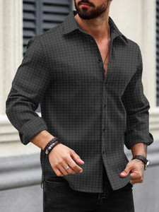 VELLOSTA Men Checkered Casual Black Shirt