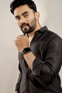 VELLOSTA Men Checkered Casual Black Shirt