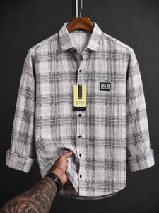 VELLOSTA Men Checkered Casual Multicolor Shirt