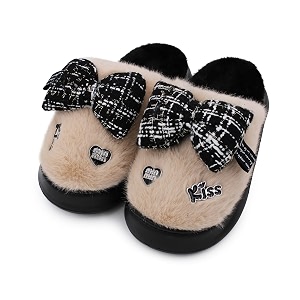 VRITRAZ Womens Comfort Slip On Closed Toe