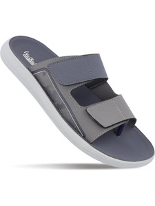 WALKAROO Men Sandals