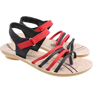 Walkaroo Womens Beige Sandal