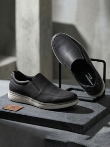 Weinbrenner Mens Black Slipon Style with Comfort