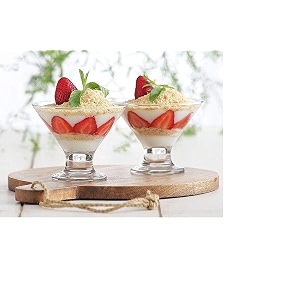 wellxo - triangle glass  clear  cocktail glass 2-pack 