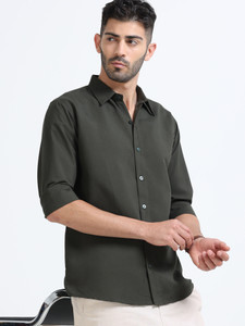 WHISQ Men Solid Casual Green Shirt