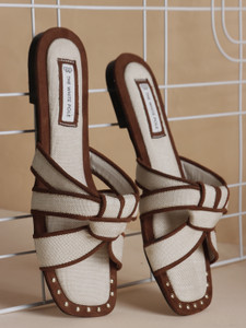 The White Pole Women Flats