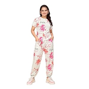 woman Tracksuit for causal wear