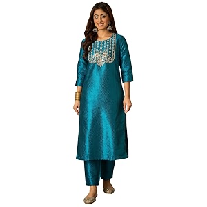 Womens Silk Blend Solid Regular Kurta Set
